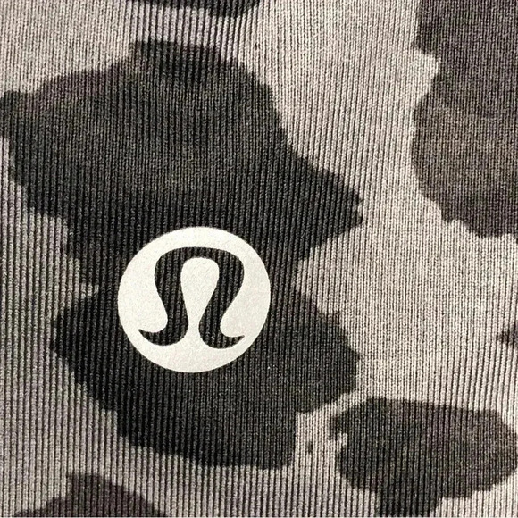 Lululemon Meshed Up 2in1 Leopard Print Active Bra & Tank - Picture 4 of 10